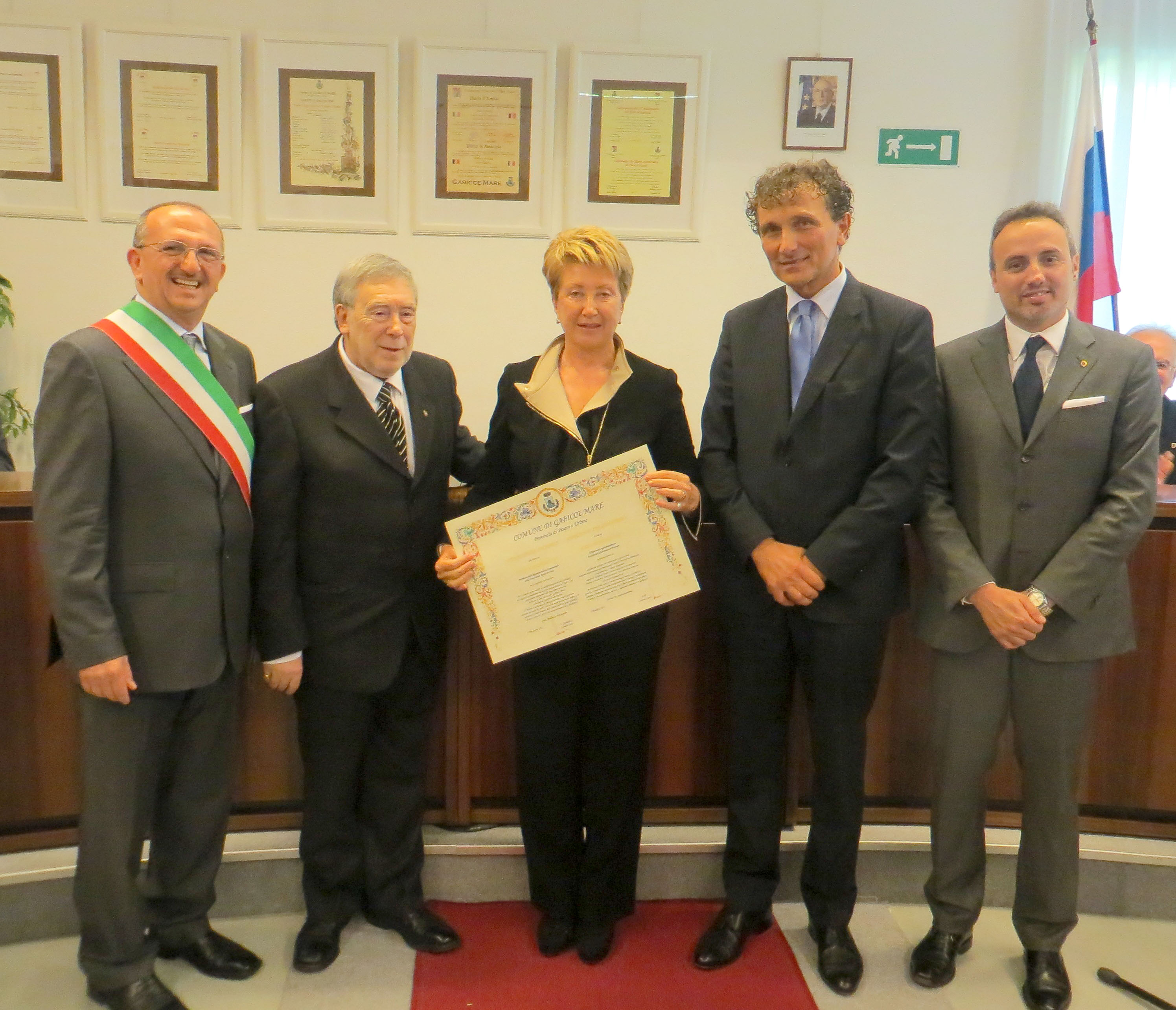 Conferita la cittadinanza onoraria di Gabicce Mare a Natela Scenghelija, Presidente della Rappresentanza Commerciale della Federazione Russa nella Repubblica Italiana.
