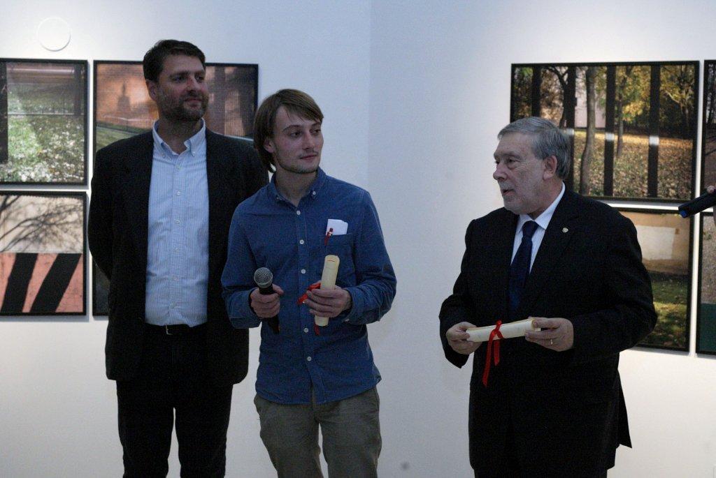 Premiato il giovane pittore russo Andrey Abramov al Concorso internazionale per i giovani artisti Centro Periferia