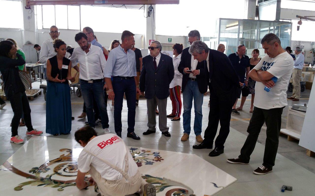 INCONTRO DI AUTORITA' E IMPRENDITORI PRESSO LA BIGELLI MARMI: ECCELLENZA ITALIANA