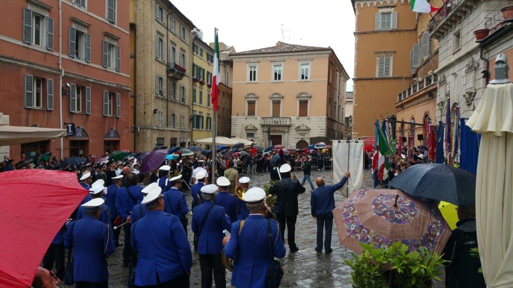 FESTEGGIATO AL PALAZZO DEL GOVERNO IL SETTANTESIMO ANNIVERSARIO DELLA FONDAZIONE DELLA REPUBBLICA