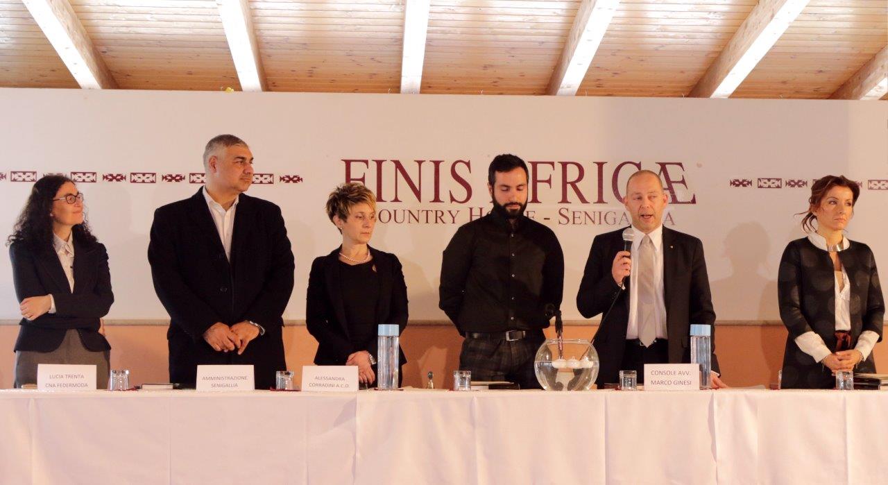 IL CONSOLE MARCO GINESI ALL'APERTURA DEL TAVOLO DI LAVORO TRA OPERATORI DEL WEDDING RUSSI E ITALIANI