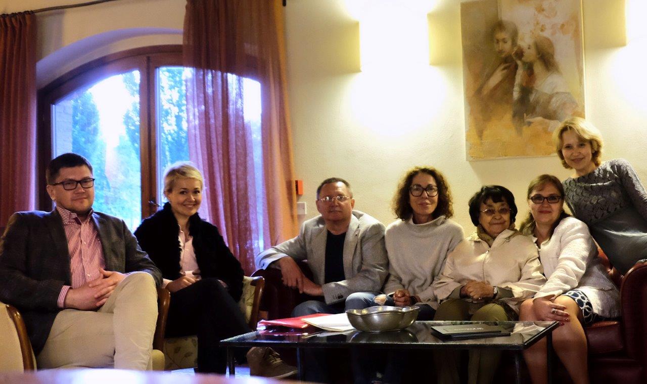 GIA’ IN RUSSIA SI INCOMINCIA A PARLARE DELLA VISITA DEI GIORNALISTI RUSSI NELLE MARCHE.