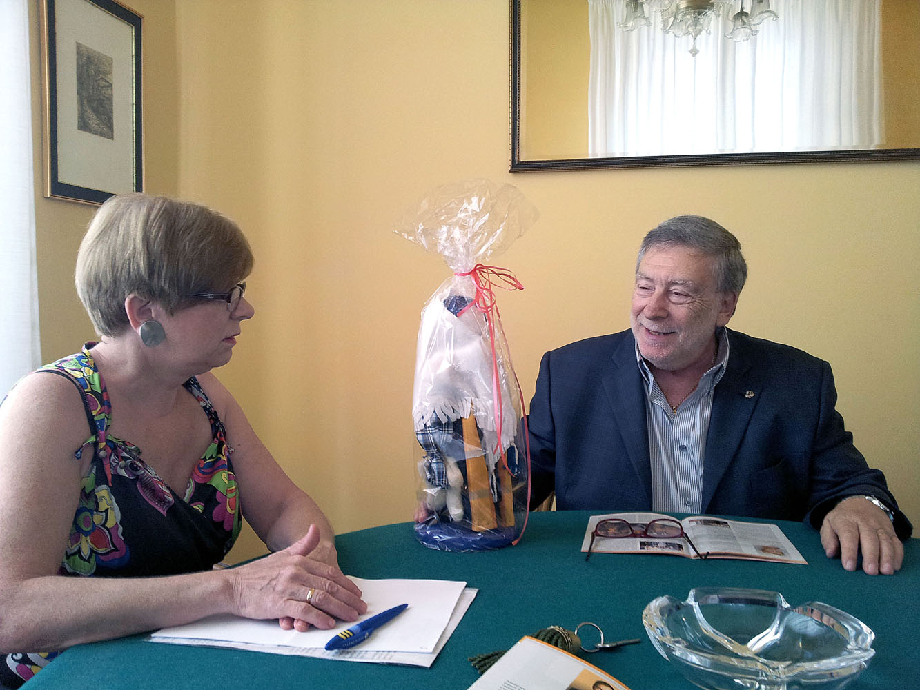 Incontro tra il Console Armando Ginesi e Elena Trukhanova per iniziative culturali anno 2013