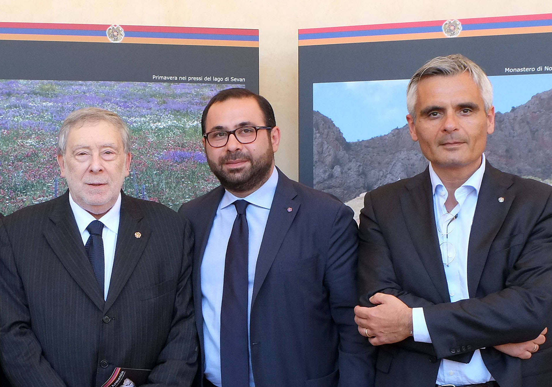 L’AMBASCIATORE DELLA REPUBBLICA D’ARMENIA IN ITALIA GIUNTO A FINE MISSIONE SALUTA IL CONSOLATO RUSSO DI ANCONA