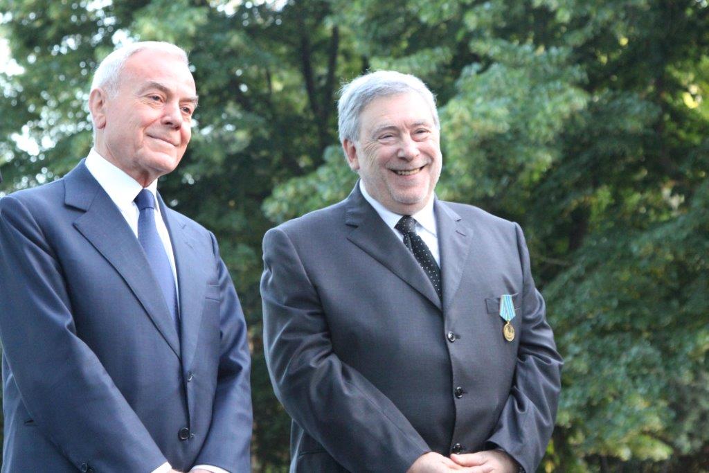 GIANNI LETTA SI CONGRATULA COL CONSOLATO DI ANCONA PER IL RECUPERO DEGLI AFFRESCHI FRANCESCANI DI ASSISI