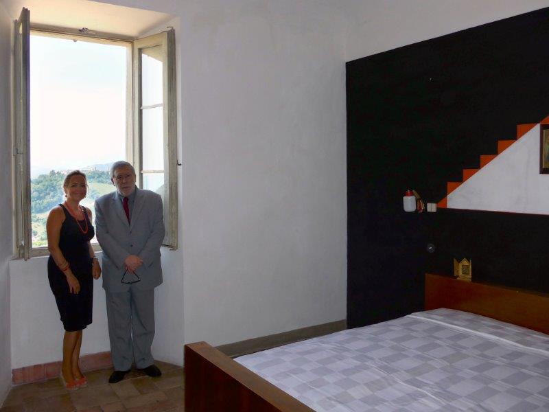 IL CONSOLE IN VISITA A MONTE VIDON CORRADO ALLA CASA DEL GRANDE OSVALDO LICINI