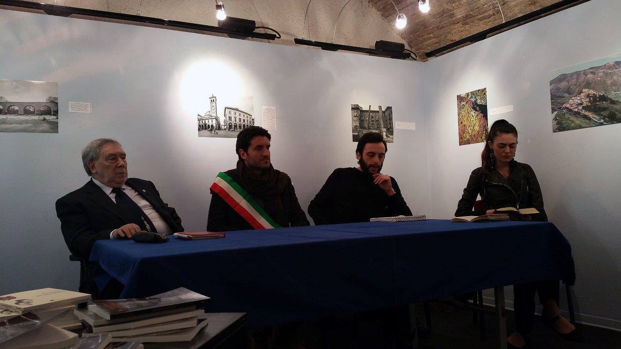 OLTRE L'ALTROVE - PAESAGGIO MARCHIGIANO E RUSSO NELL'ARTE