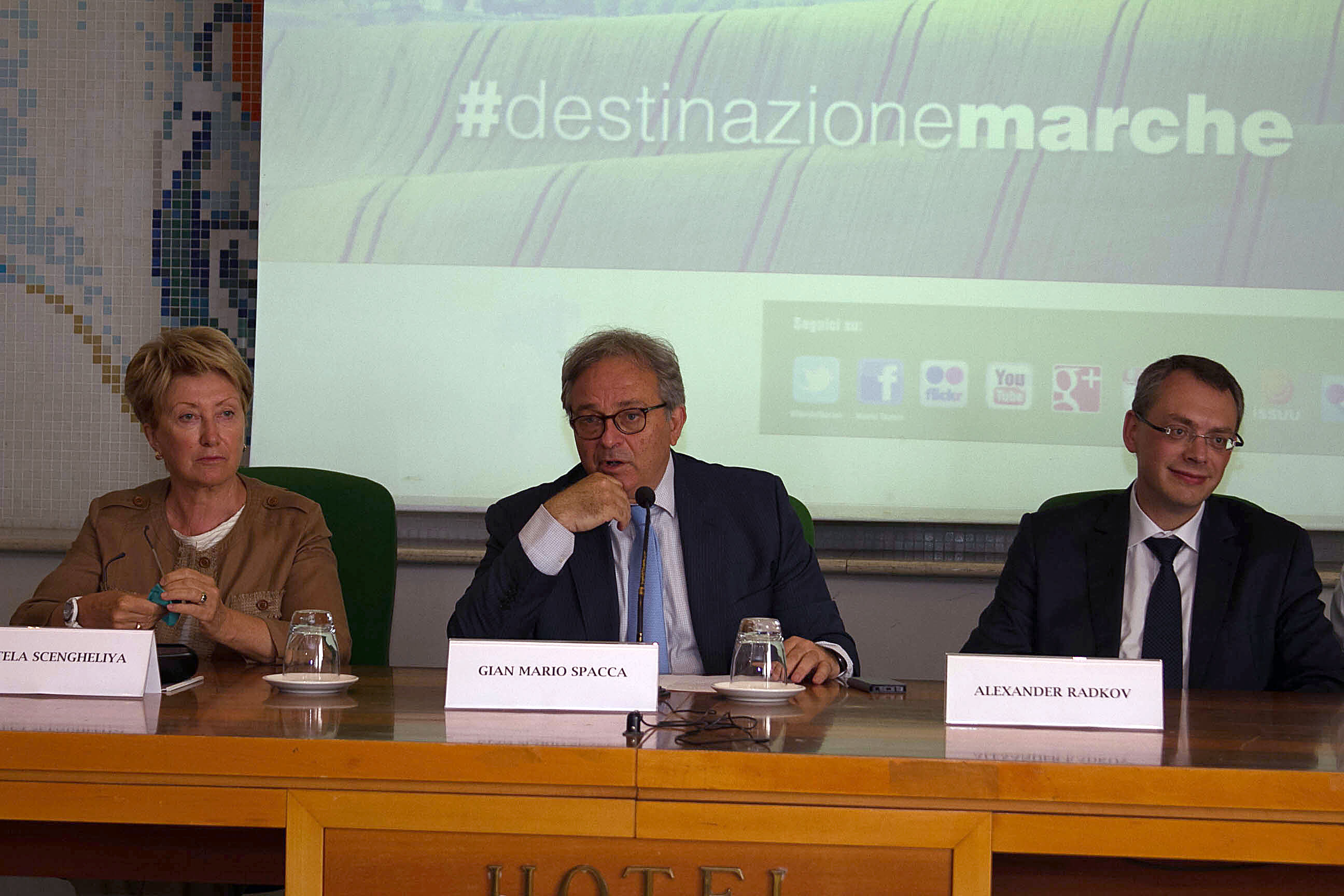INTERESSANTE CONVEGNO PREPARATORIO DELL'ANNO INCROCIATO DEL TURISMO TRA RUSSIA E ITALIA