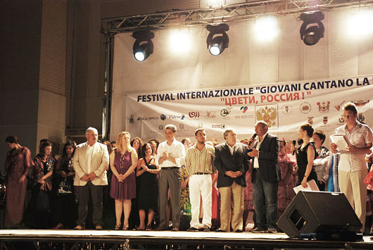 Si conclude con successo il primo Festival Internazionale Giovani cantano la Russia